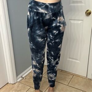 Young Fabulous & Broke Jogger Sweatpants Tie Dye Blue Hippie Boho Size Medium